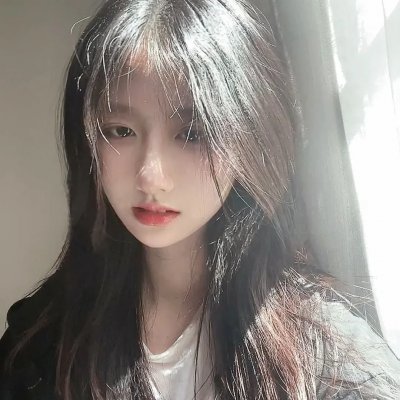 草裙舞女孩